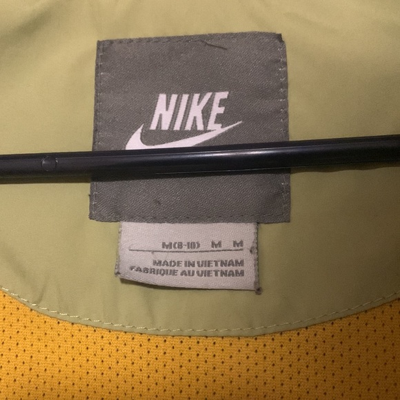 Nike Windbreaker/Rain coat - Picture 4 of 4